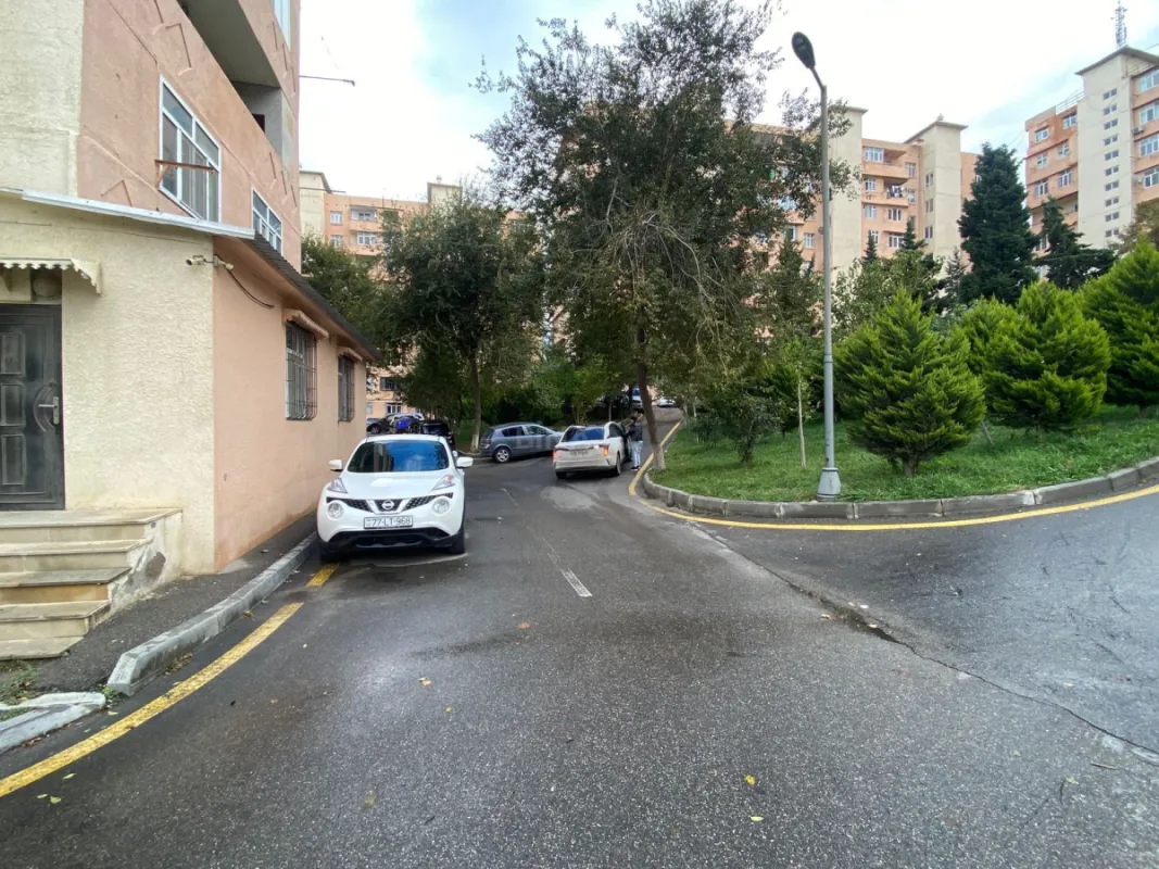 Satılır 4 otaqlı mənzil 100 m²