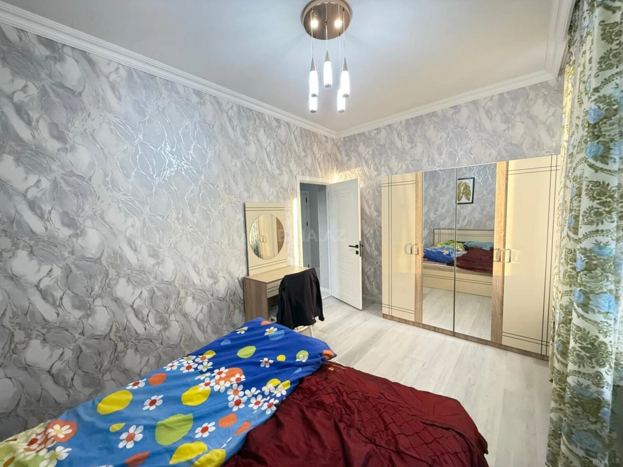 Kirayə verilir 3 otaqlı mənzil 85 m²