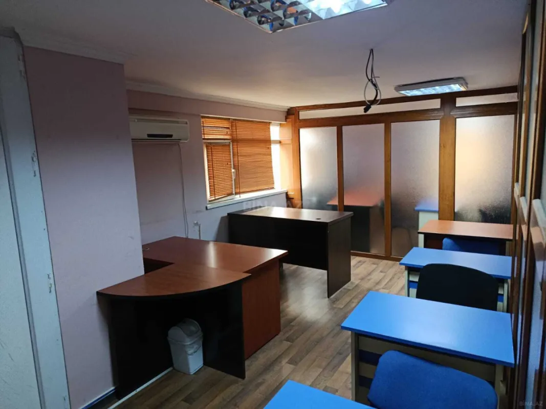 Kirayə verilir 5 otaqlı ofis 300 m²