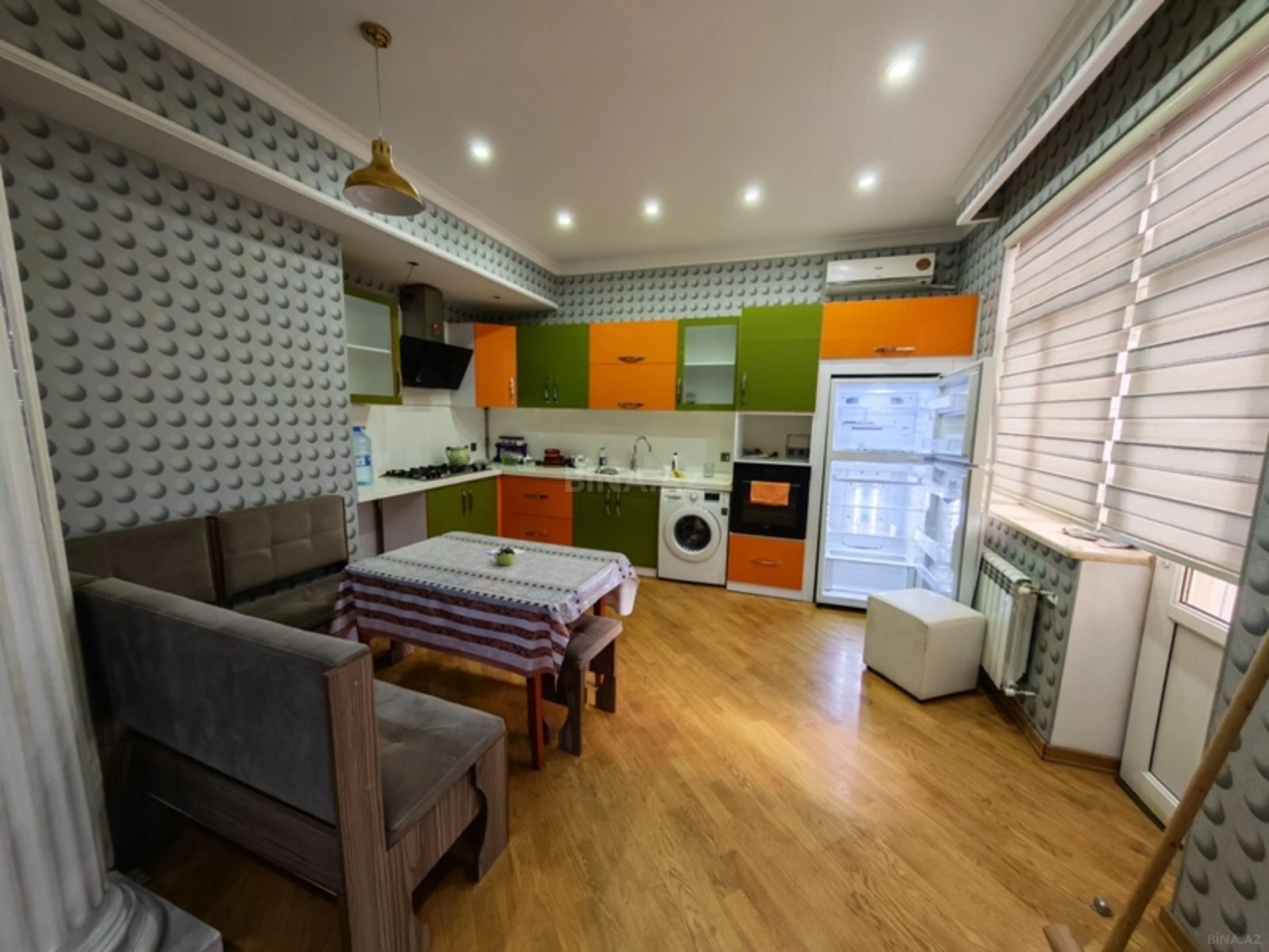 Kirayə verilir 3 otaqlı mənzil 135 m²