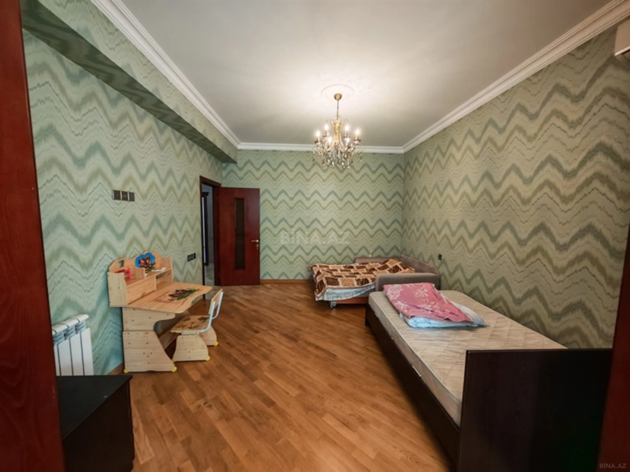Kirayə verilir 3 otaqlı mənzil 135 m²