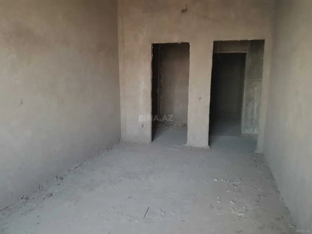 Satılır 4 otaqlı mənzil 205 m²