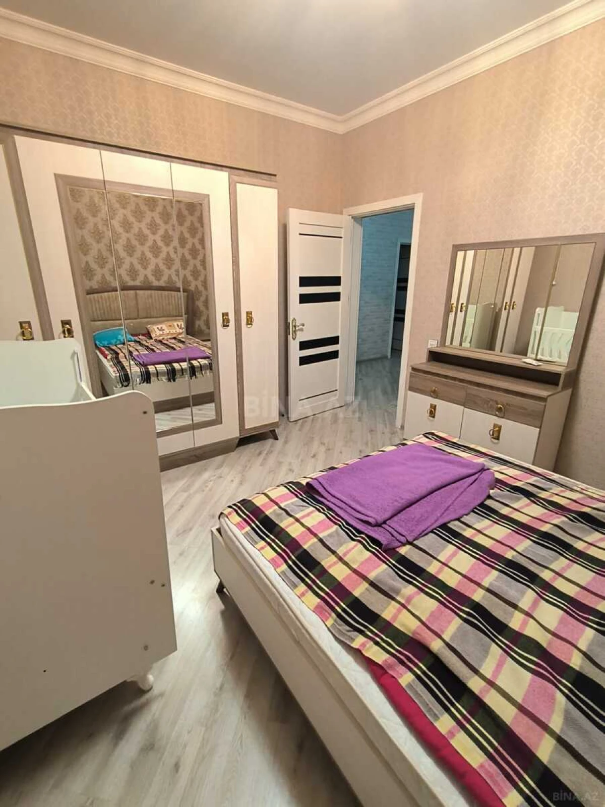Satılır 4 otaqlı həyət evi 181 m²