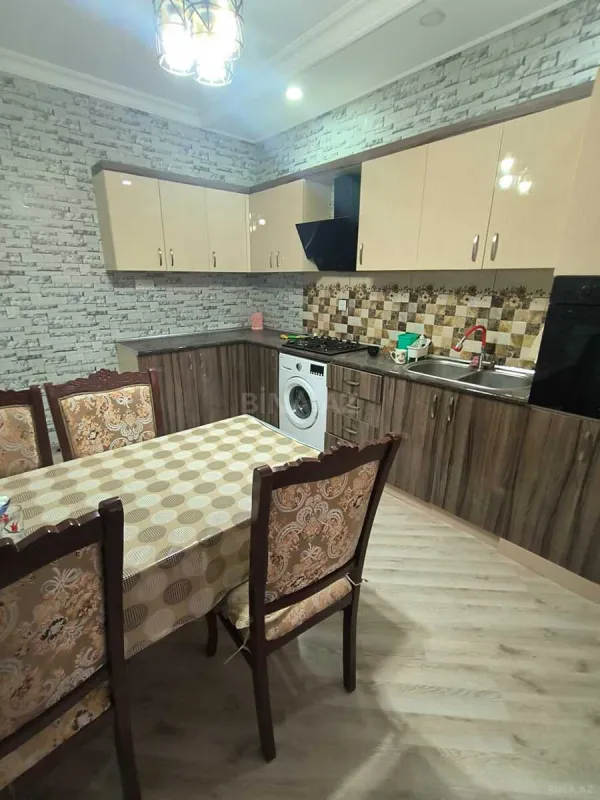 Satılır 4 otaqlı həyət evi 181 m²