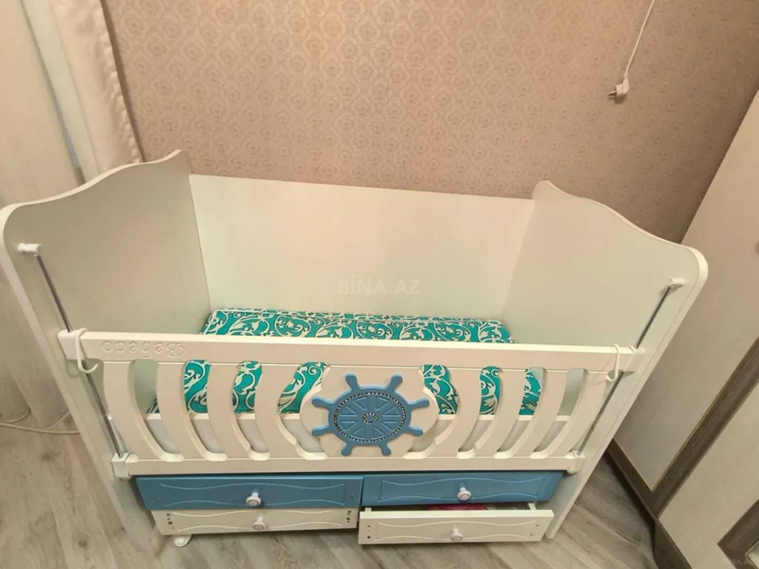 Satılır 4 otaqlı həyət evi 181 m²