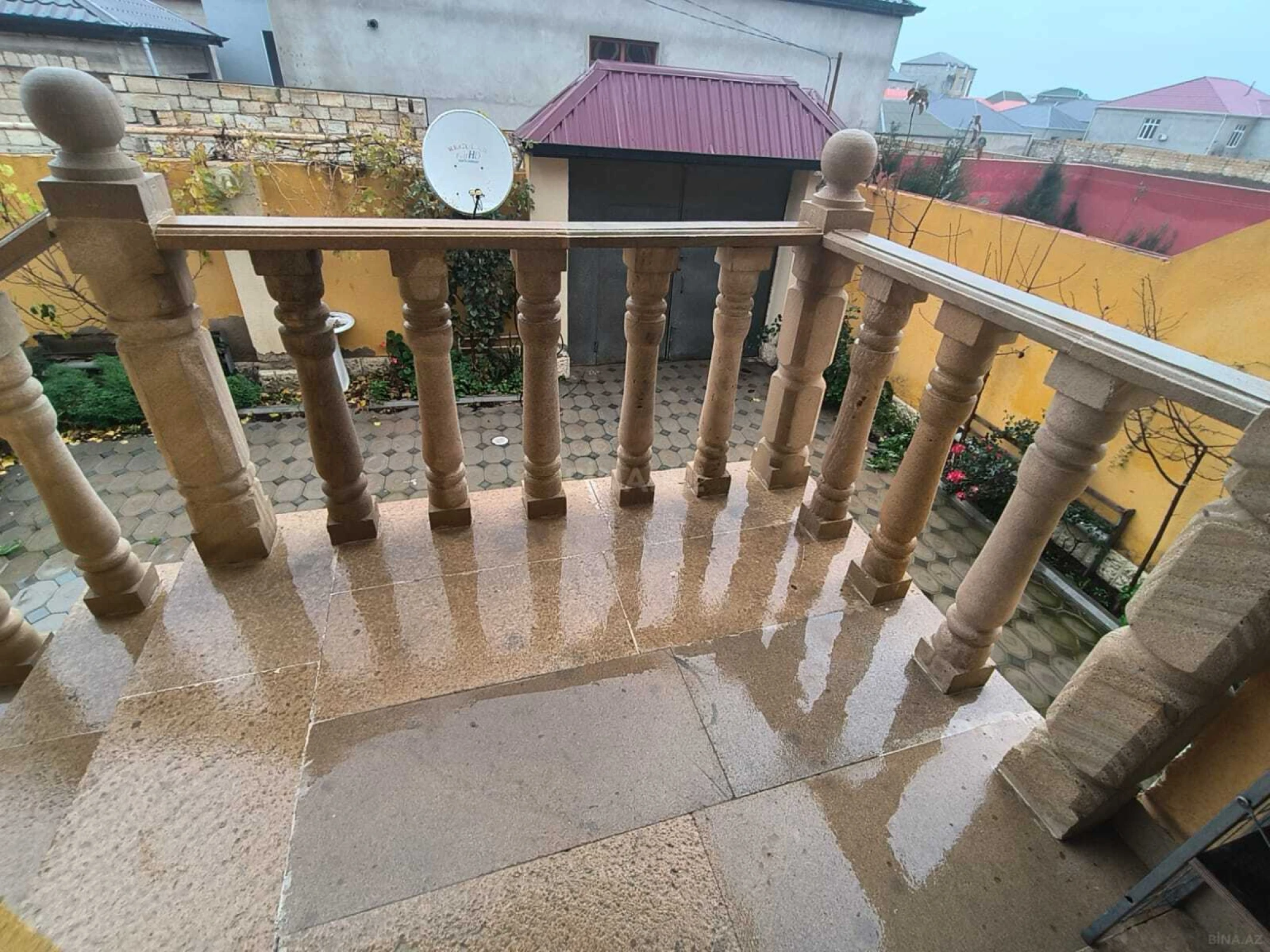 Satılır 4 otaqlı həyət evi 181 m²