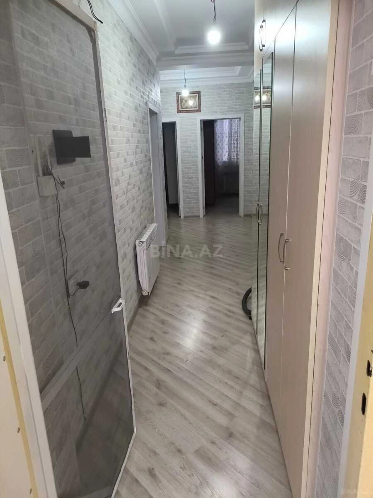 Satılır 4 otaqlı həyət evi 181 m²