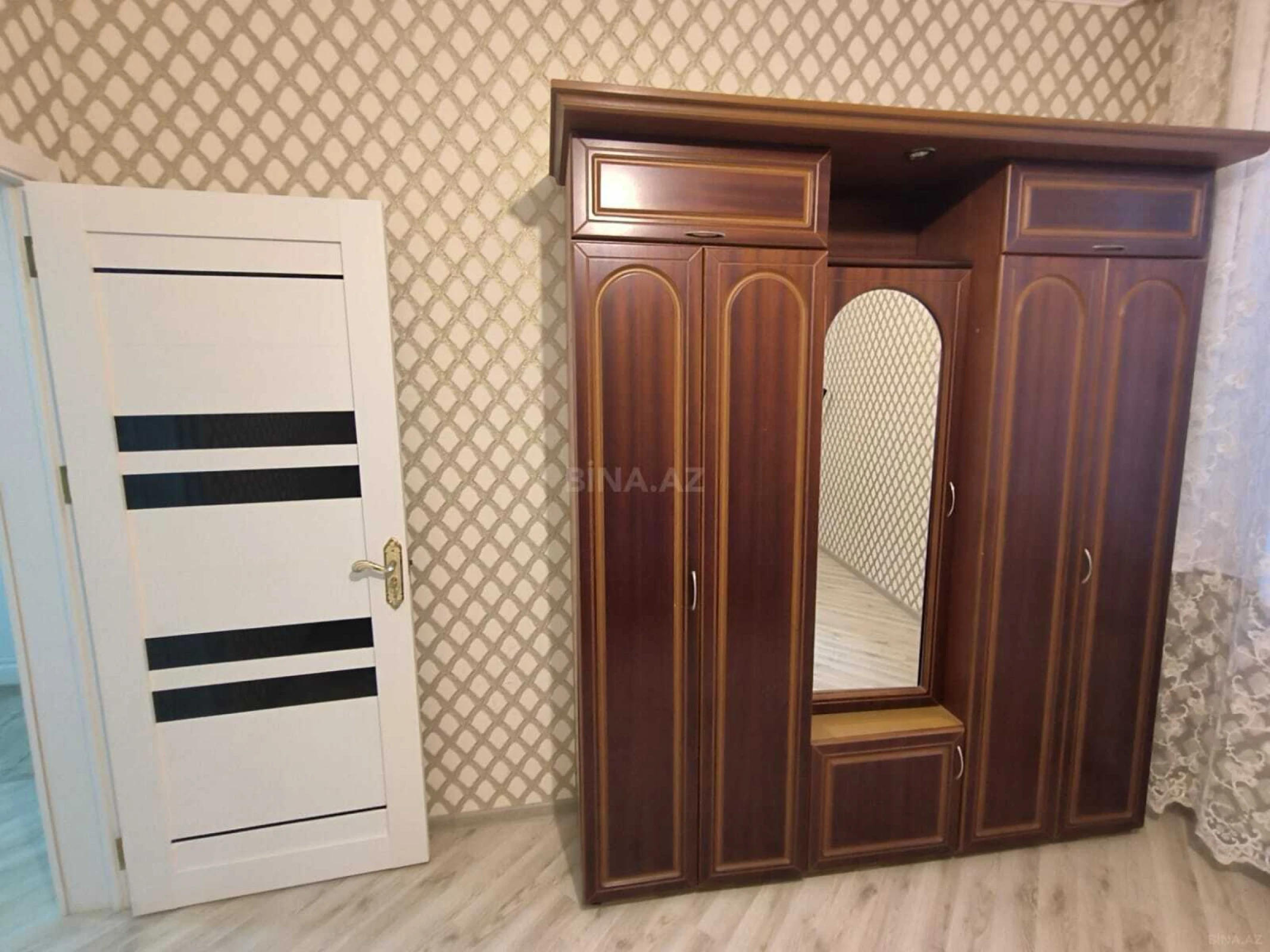 Satılır 4 otaqlı həyət evi 181 m²