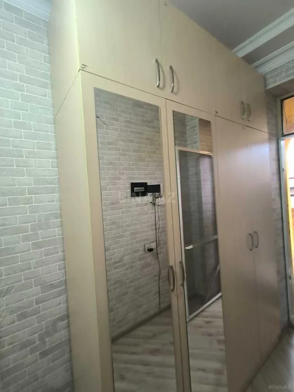 Satılır 4 otaqlı həyət evi 181 m²