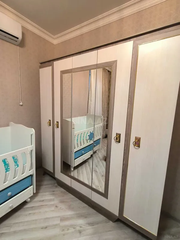 Satılır 4 otaqlı həyət evi 181 m²