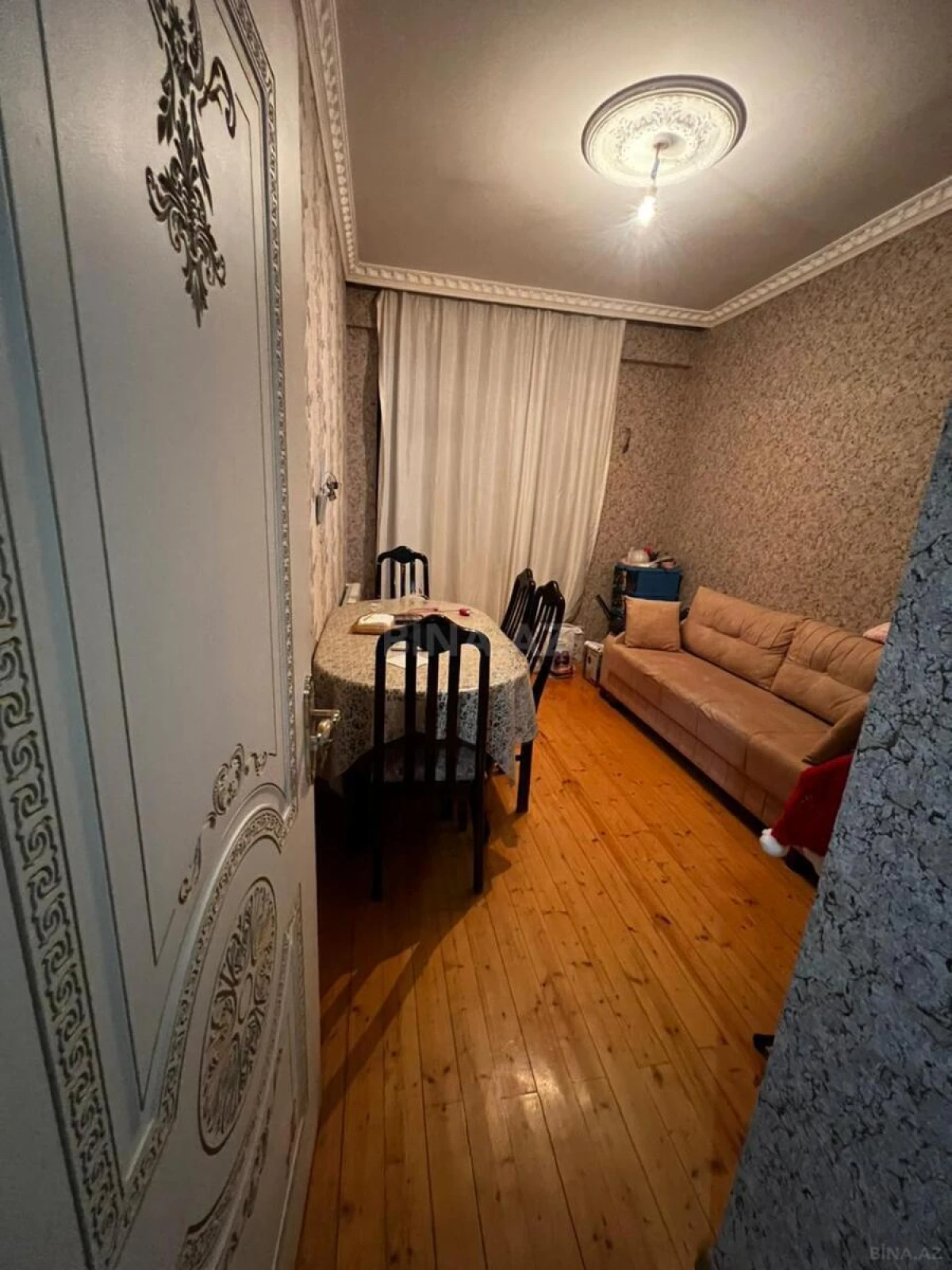 Kirayə verilir 2 otaqlı mənzil 60 m²