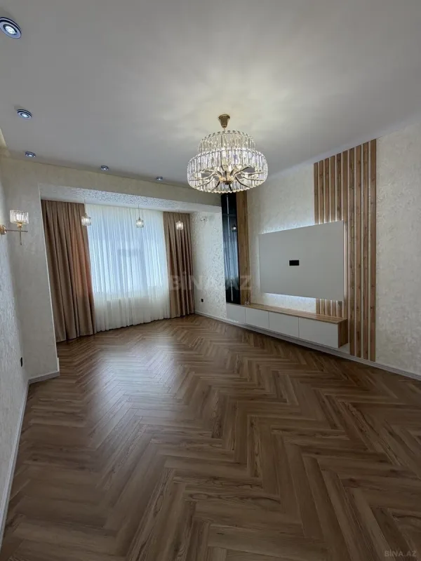 Satılır 3 otaqlı mənzil 105 m²