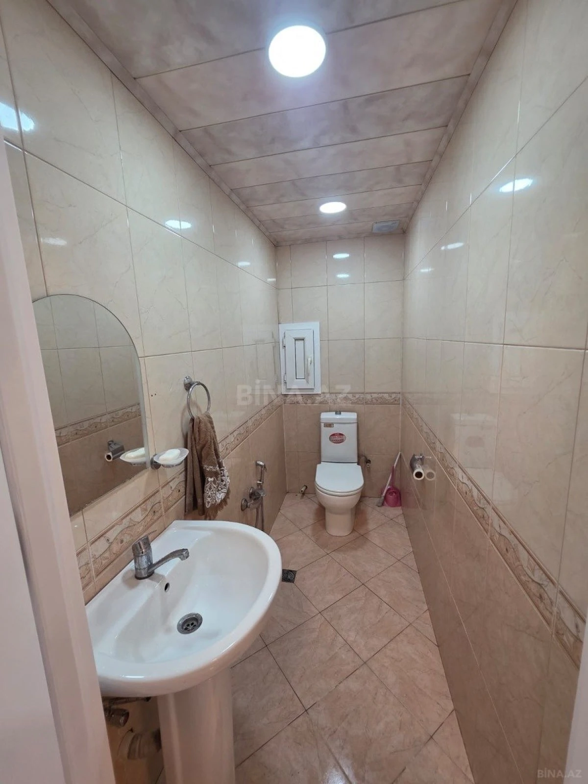 Kirayə verilir 2 otaqlı mənzil 60 m²
