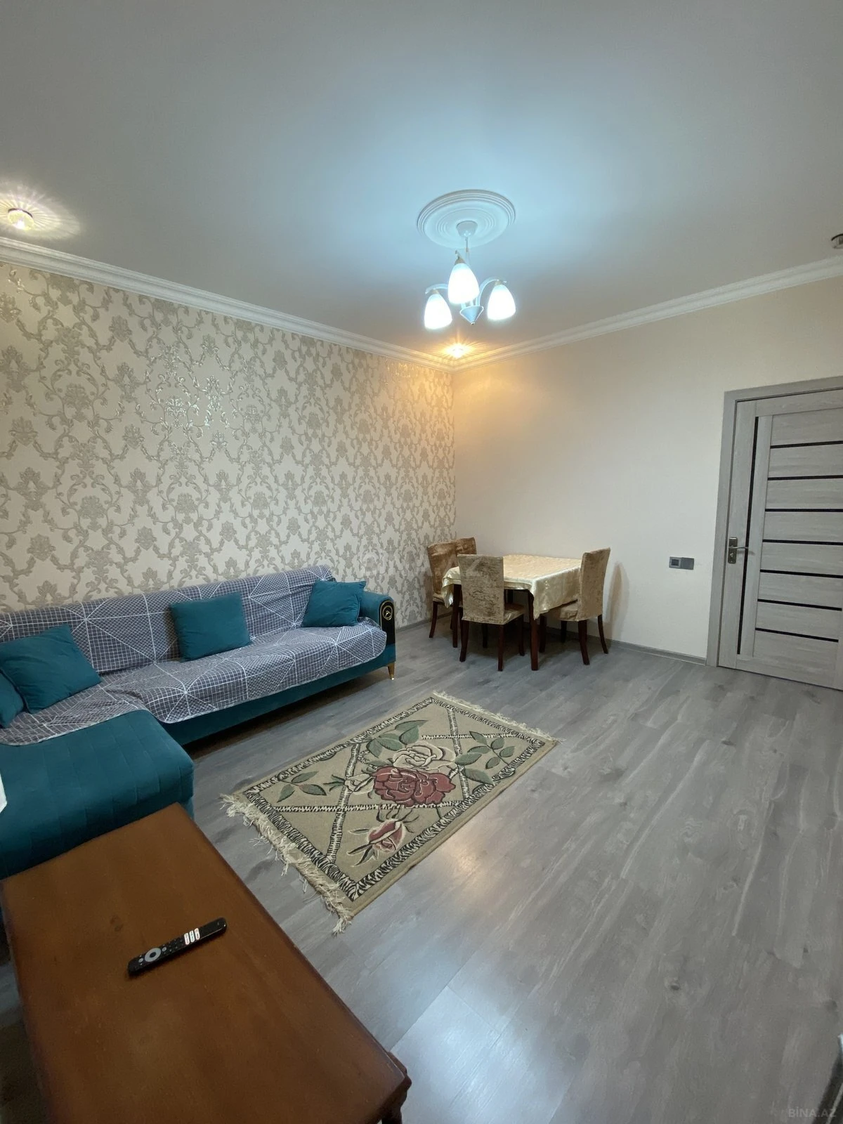 Kirayə verilir 2 otaqlı mənzil 45 m²