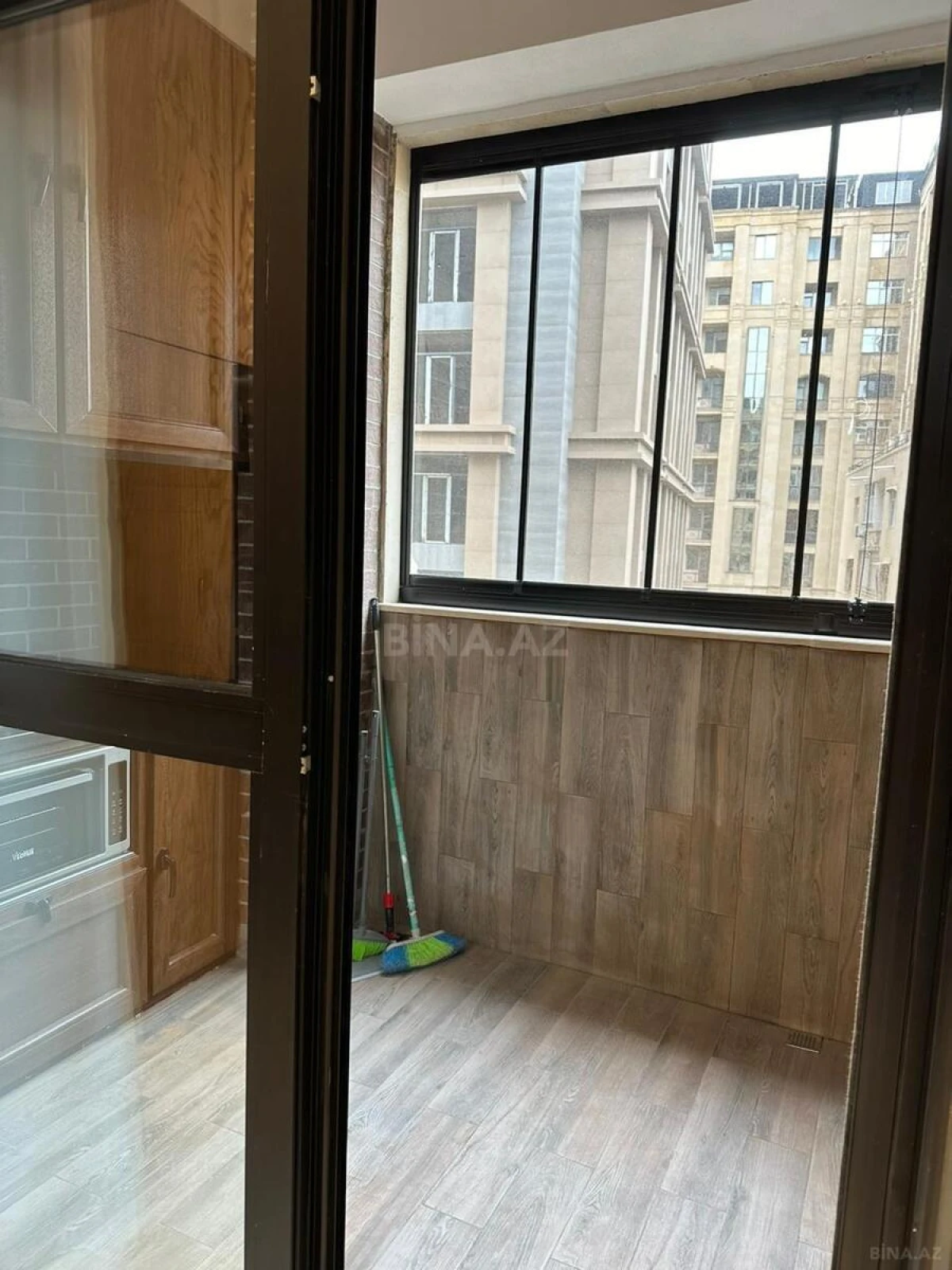 Kirayə verilir 3 otaqlı mənzil 170 m²
