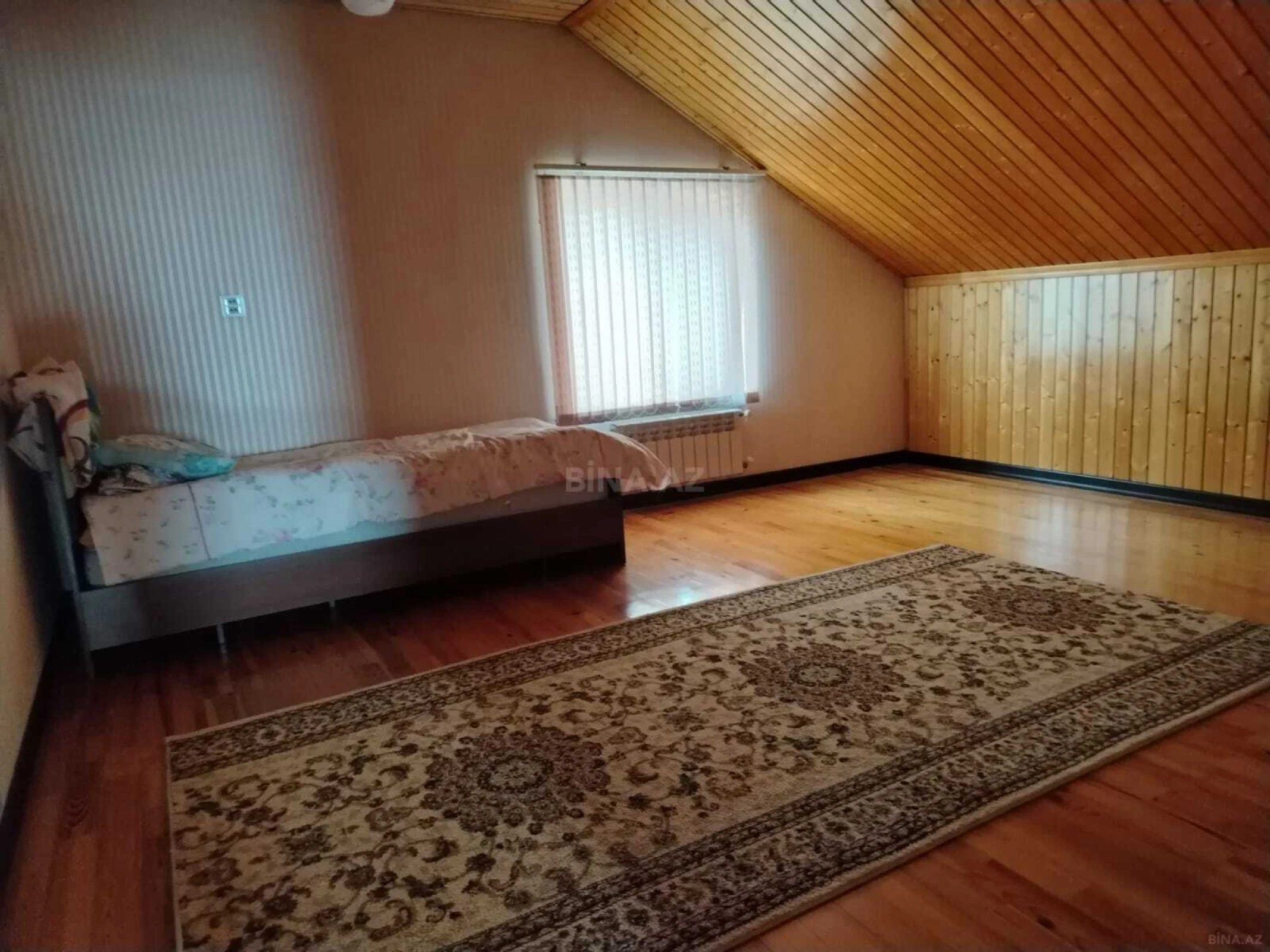 Satılır 6 otaqlı həyət evi 220 m²