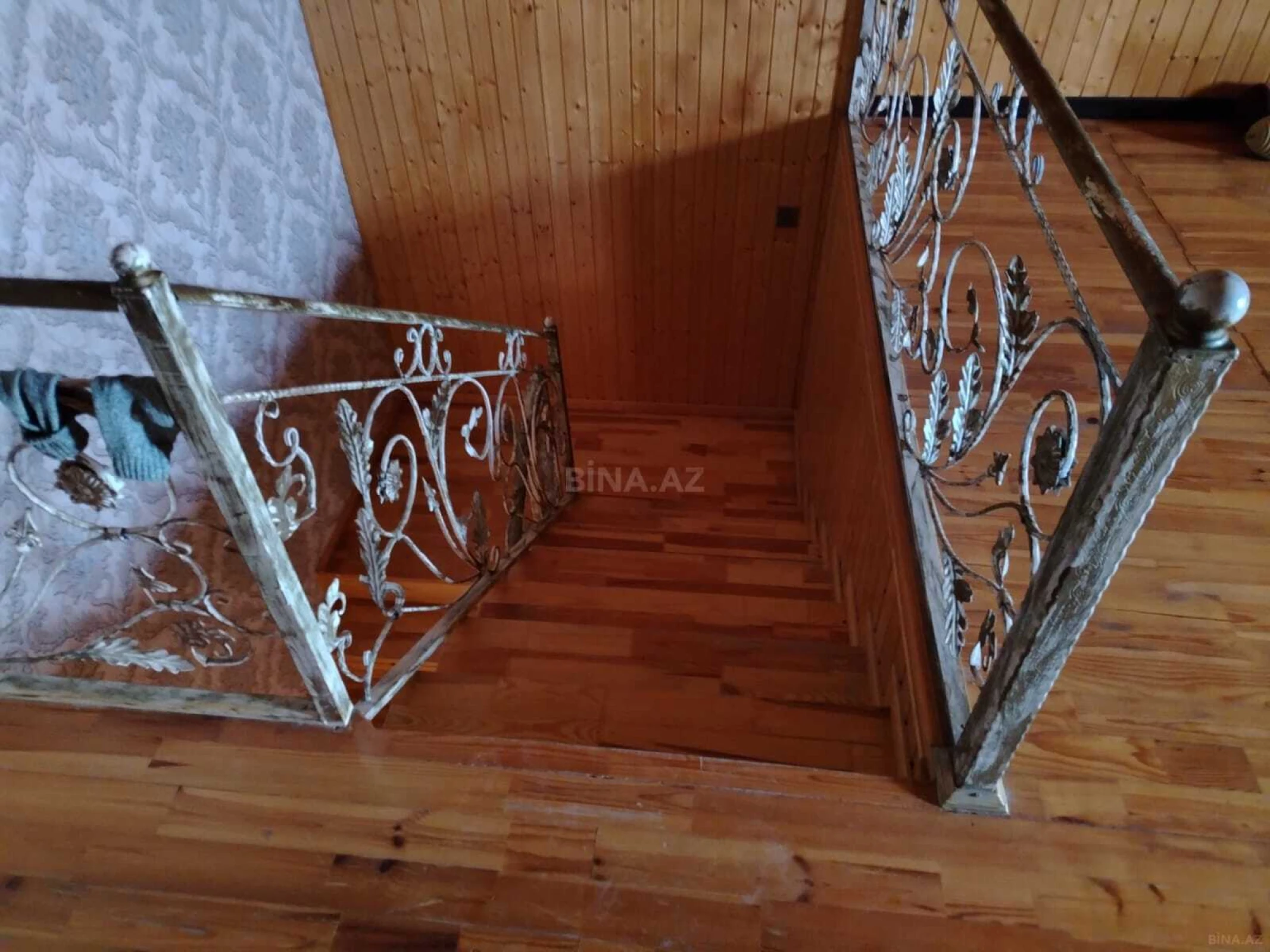 Satılır 6 otaqlı həyət evi 220 m²