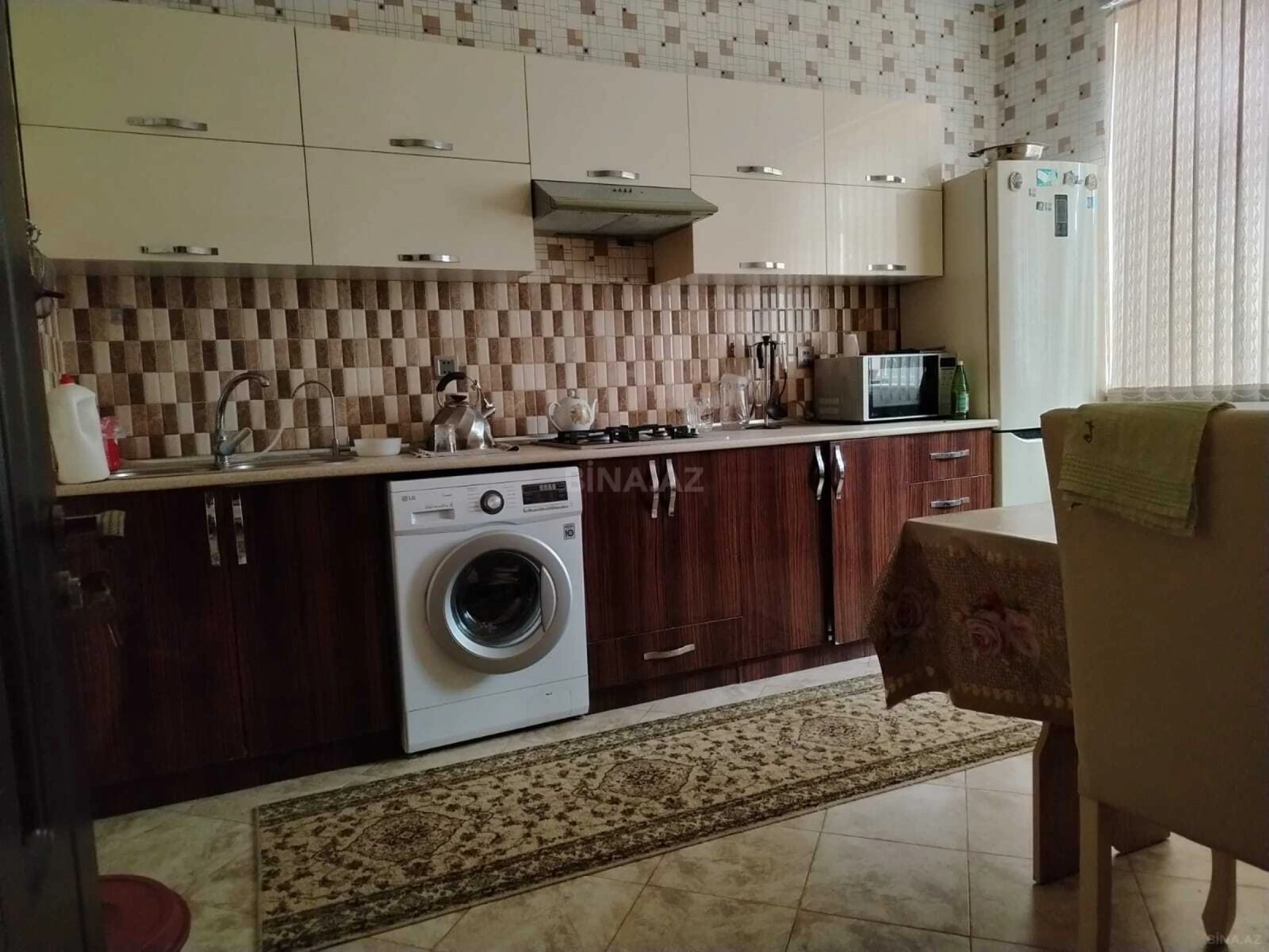 Satılır 6 otaqlı həyət evi 220 m²