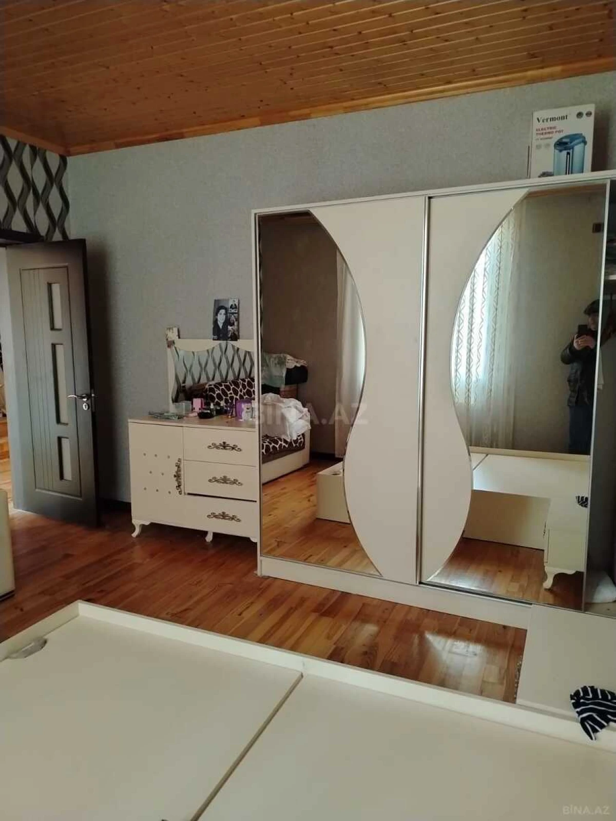 Satılır 6 otaqlı həyət evi 220 m²