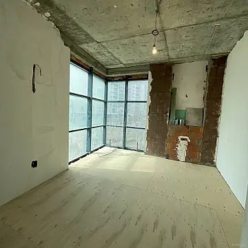 Satılır 4 otaqlı mənzil 200 m²