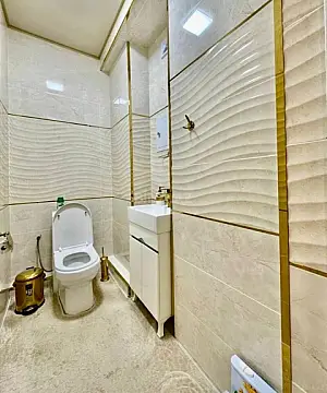 Kirayə verilir 2 otaqlı mənzil 90 m²