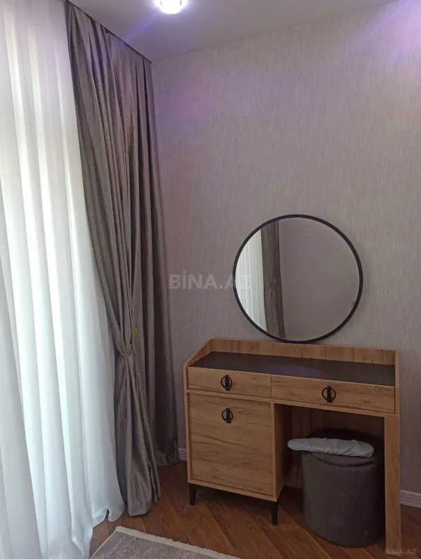 Kirayə verilir 2 otaqlı mənzil 68 m²