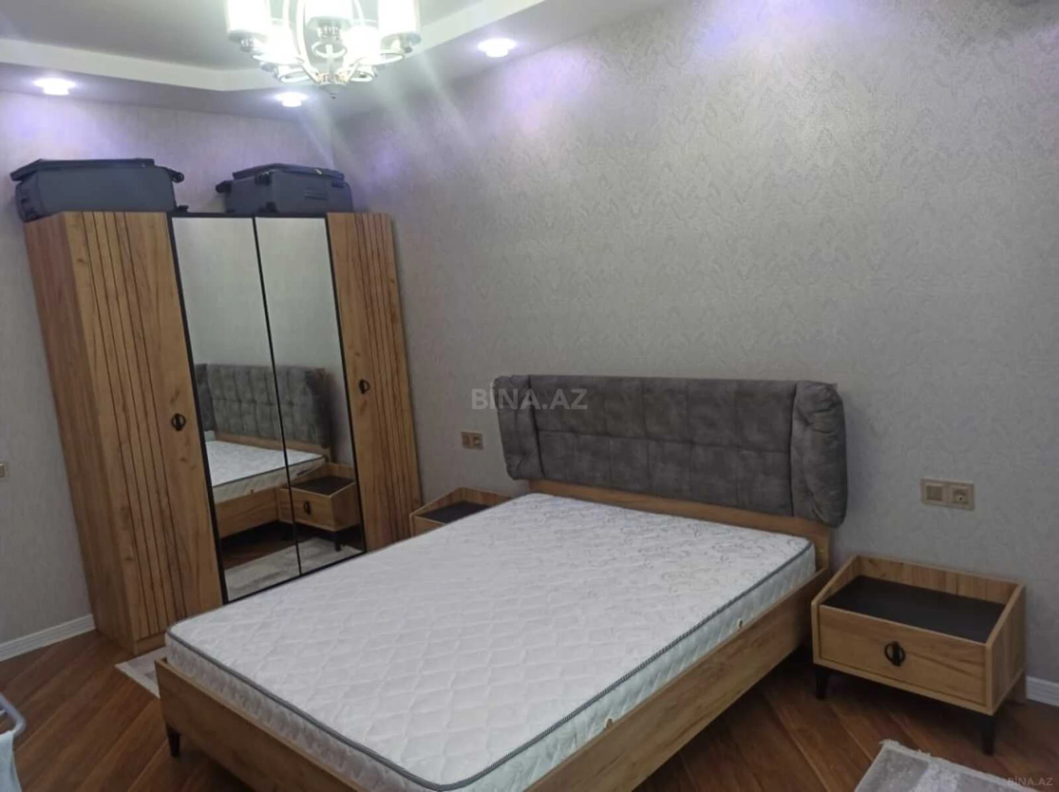 Kirayə verilir 2 otaqlı mənzil 68 m²