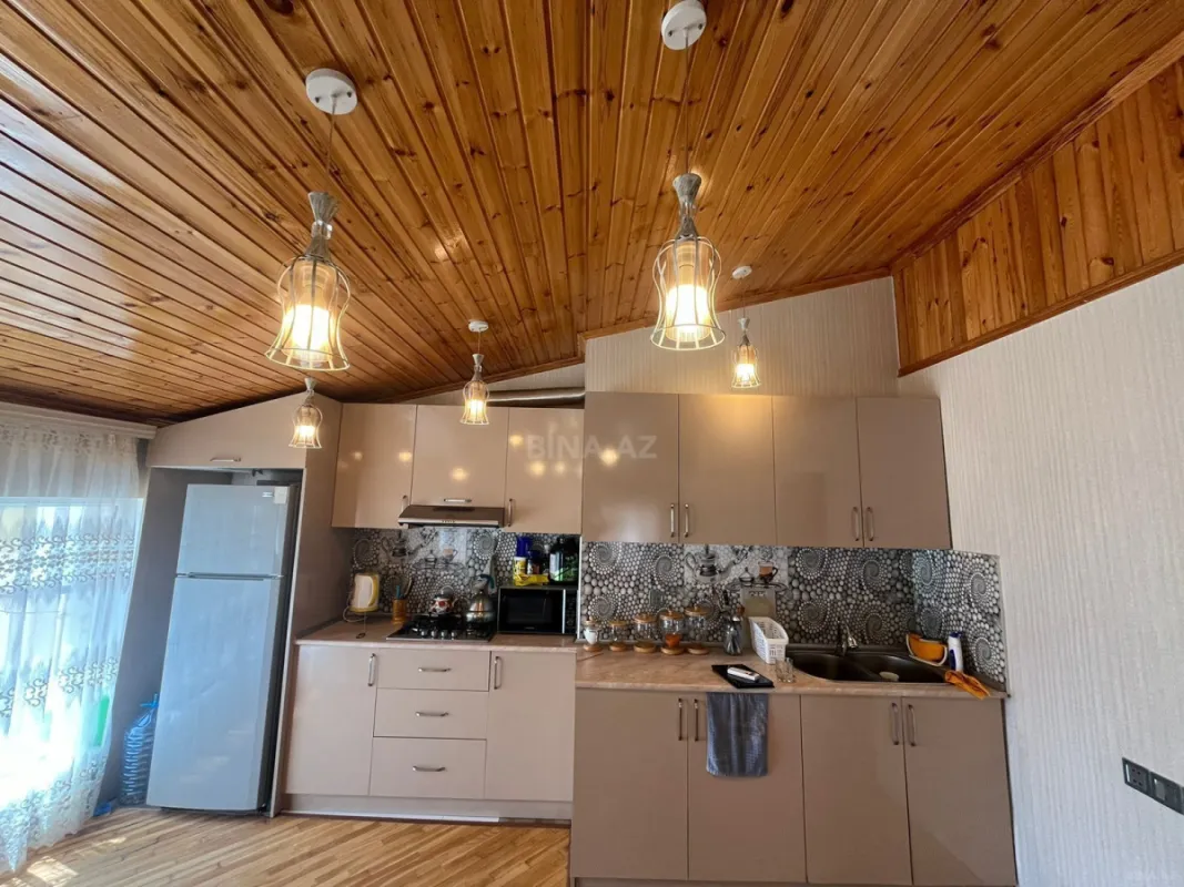 Kirayə verilir 3 otaqlı mənzil 134 m²