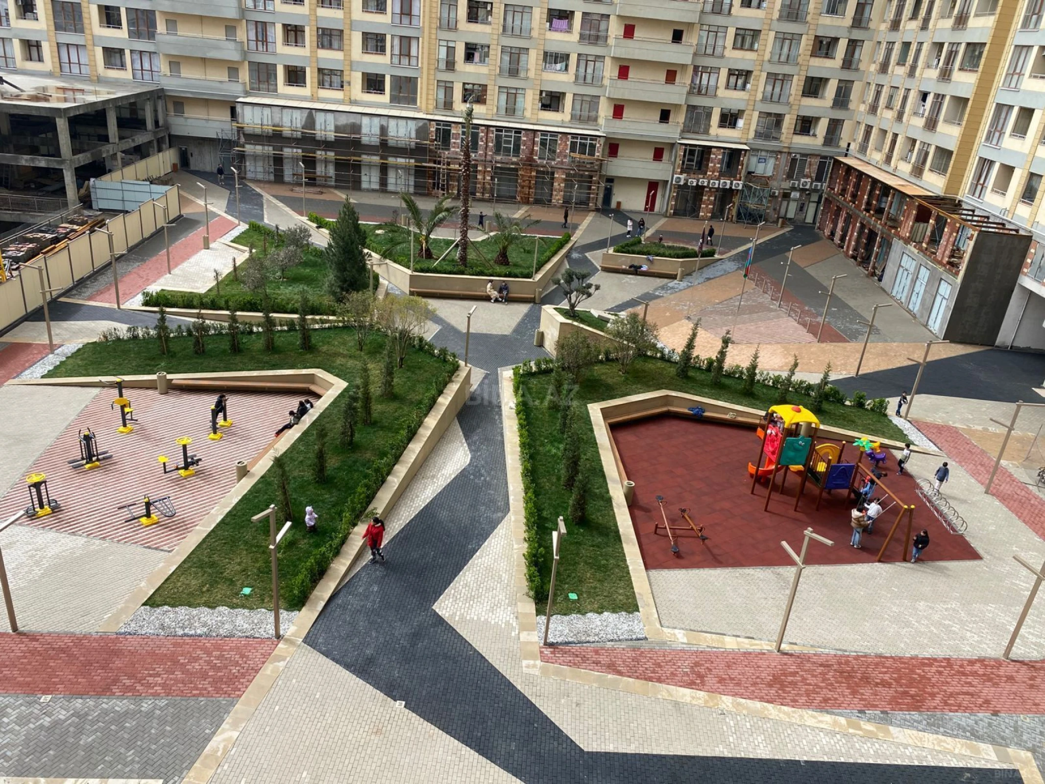 Satılır 3 otaqlı mənzil 86 m²