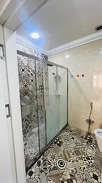 Kirayə verilir 2 otaqlı mənzil 90 m²