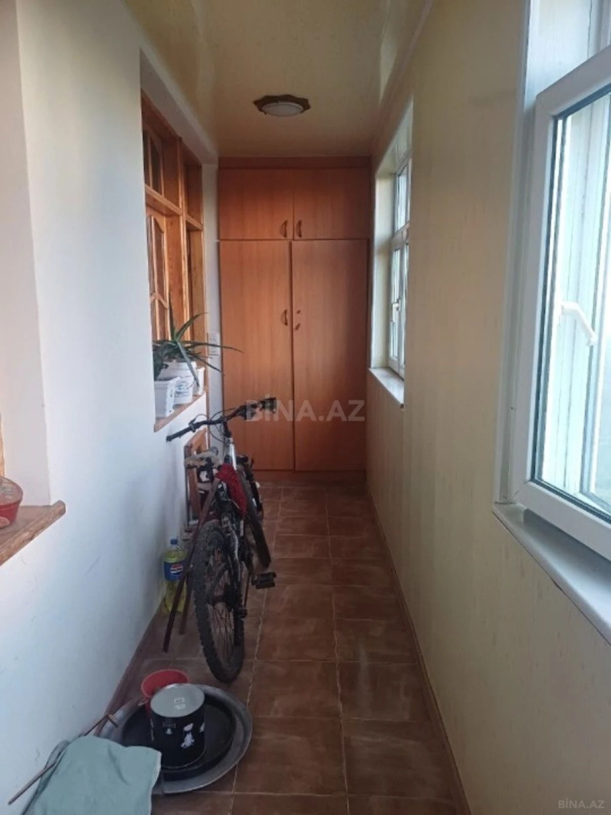 Satılır 4 otaqlı mənzil 100 m²