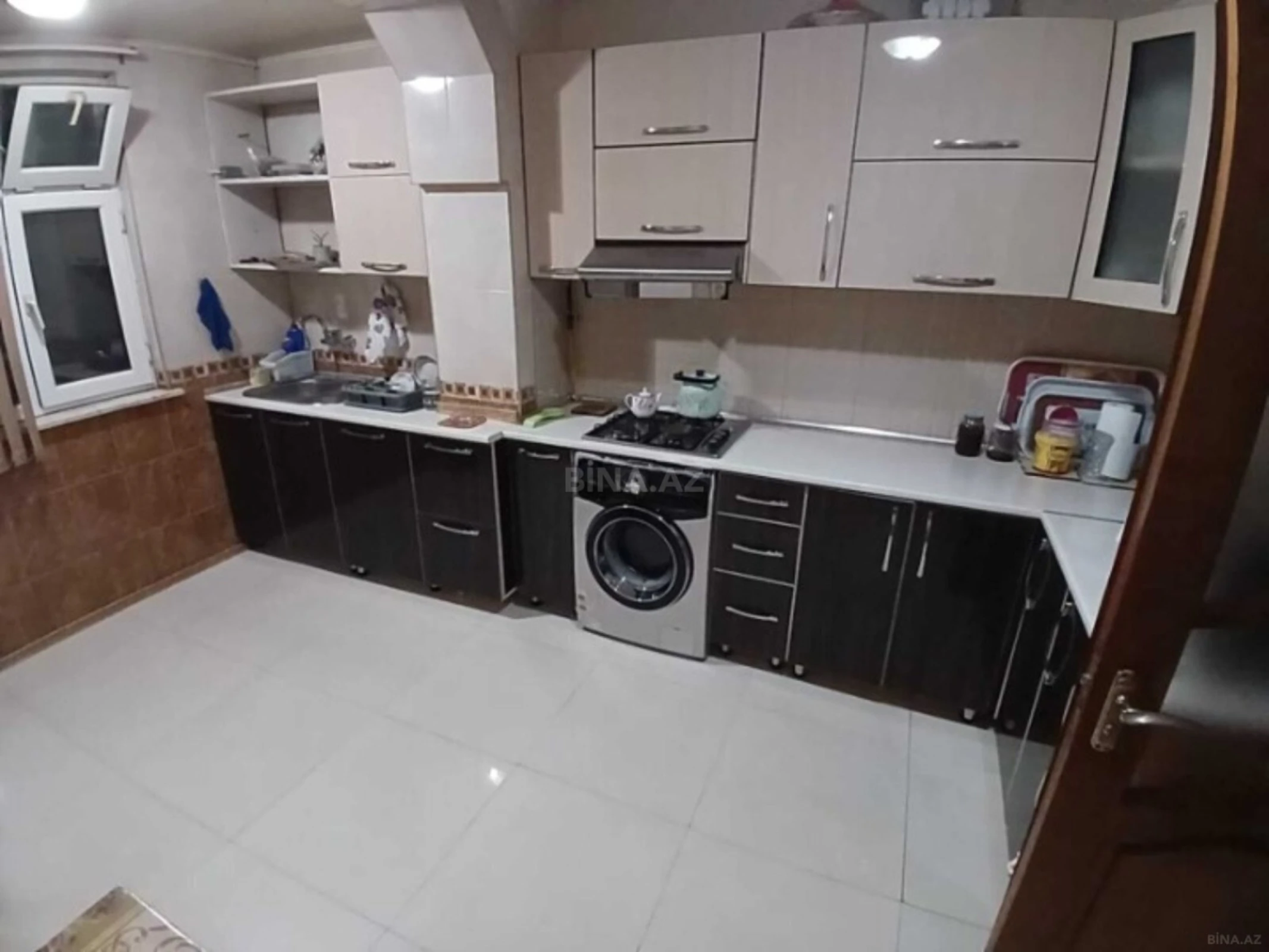 Satılır 4 otaqlı mənzil 100 m²