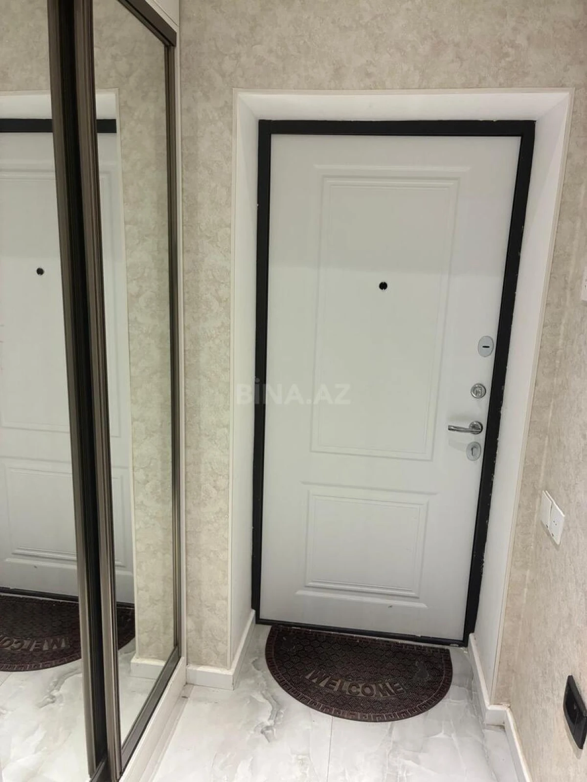 Kirayə verilir 2 otaqlı mənzil 70 m²