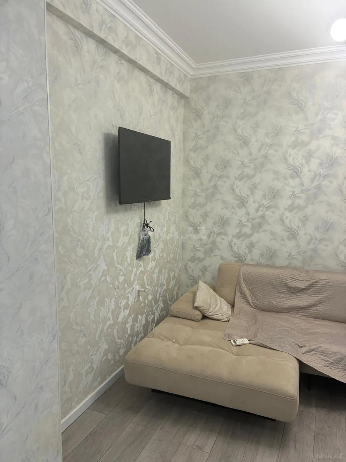 Kirayə verilir 2 otaqlı mənzil 70 m²