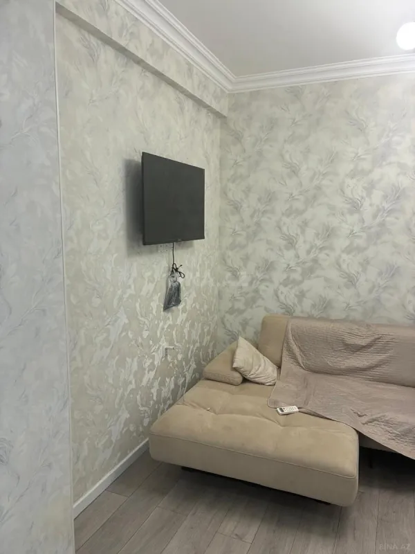 Kirayə verilir 2 otaqlı mənzil 70 m²