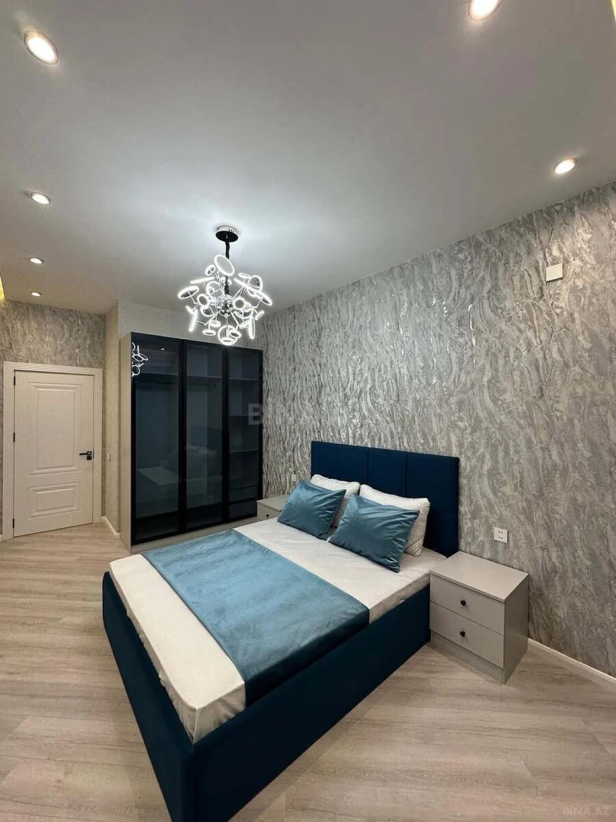 Satılır 2 otaqlı mənzil 55 m²