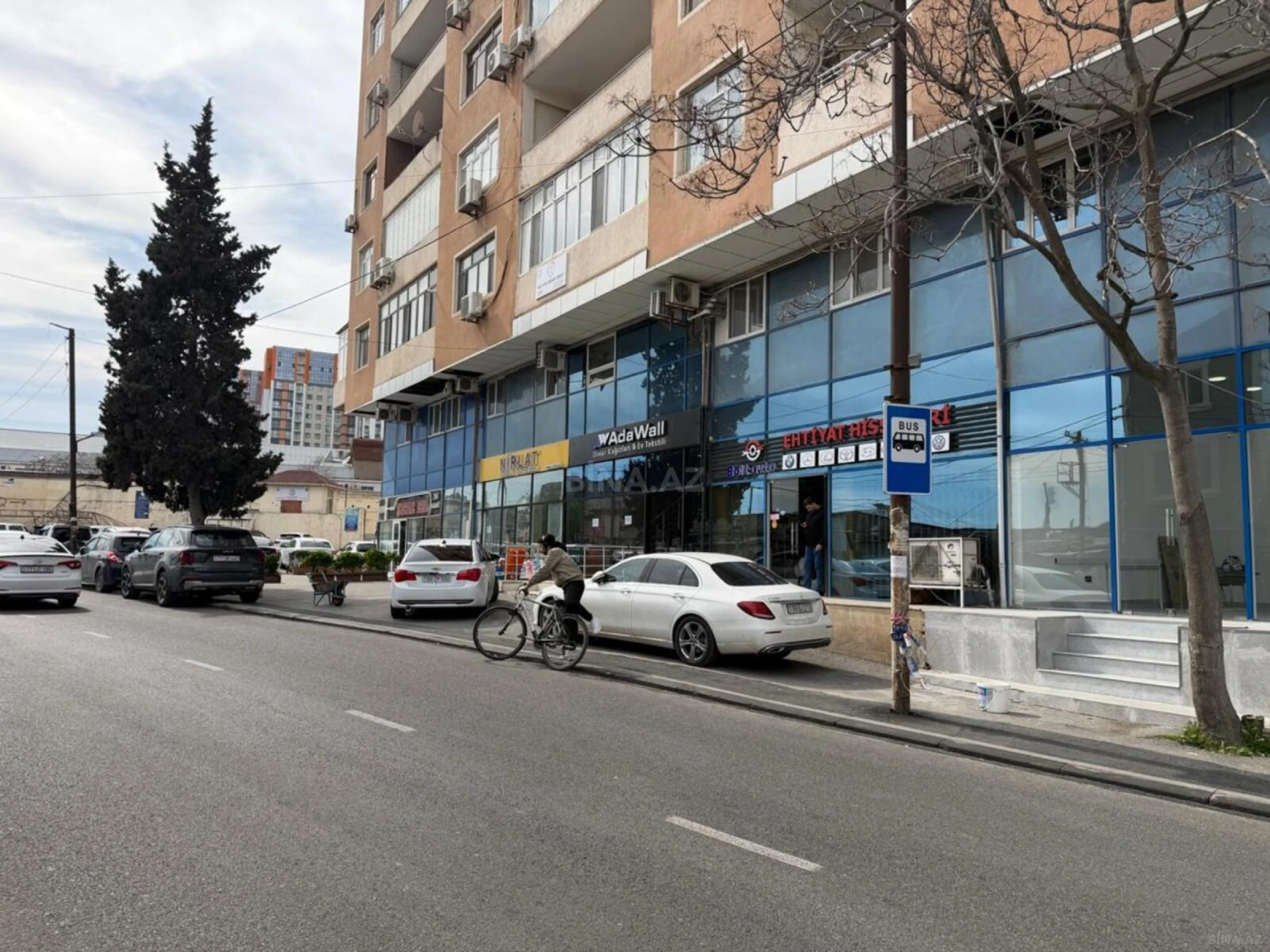 Kirayə verilir obyekt 110 m²