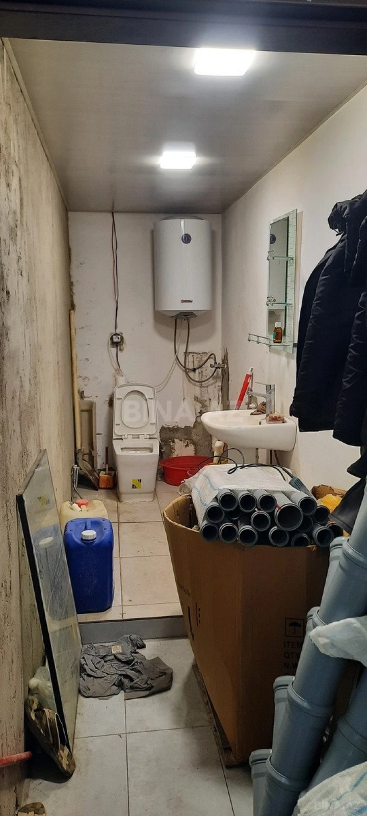 Satılır obyekt 93.5 m²