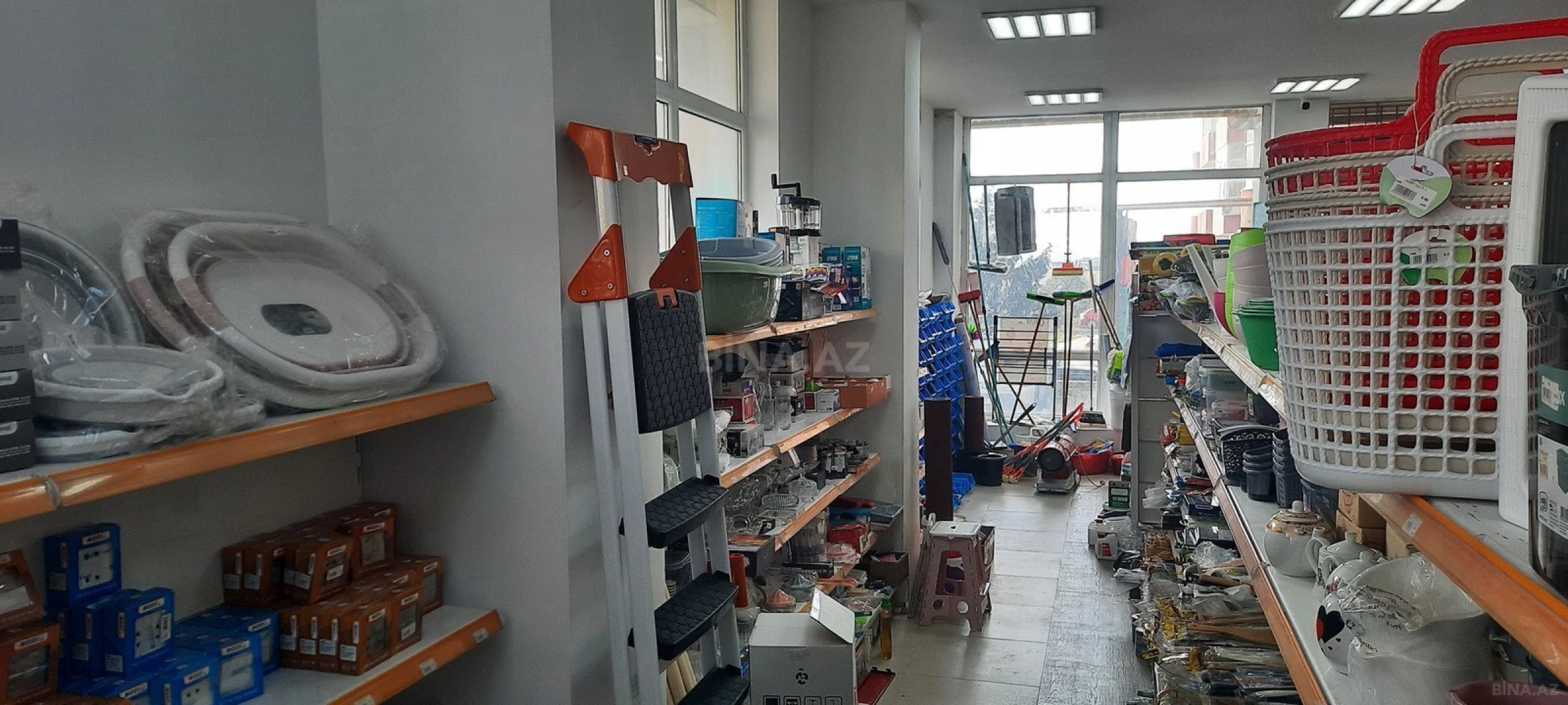 Satılır obyekt 93.5 m²