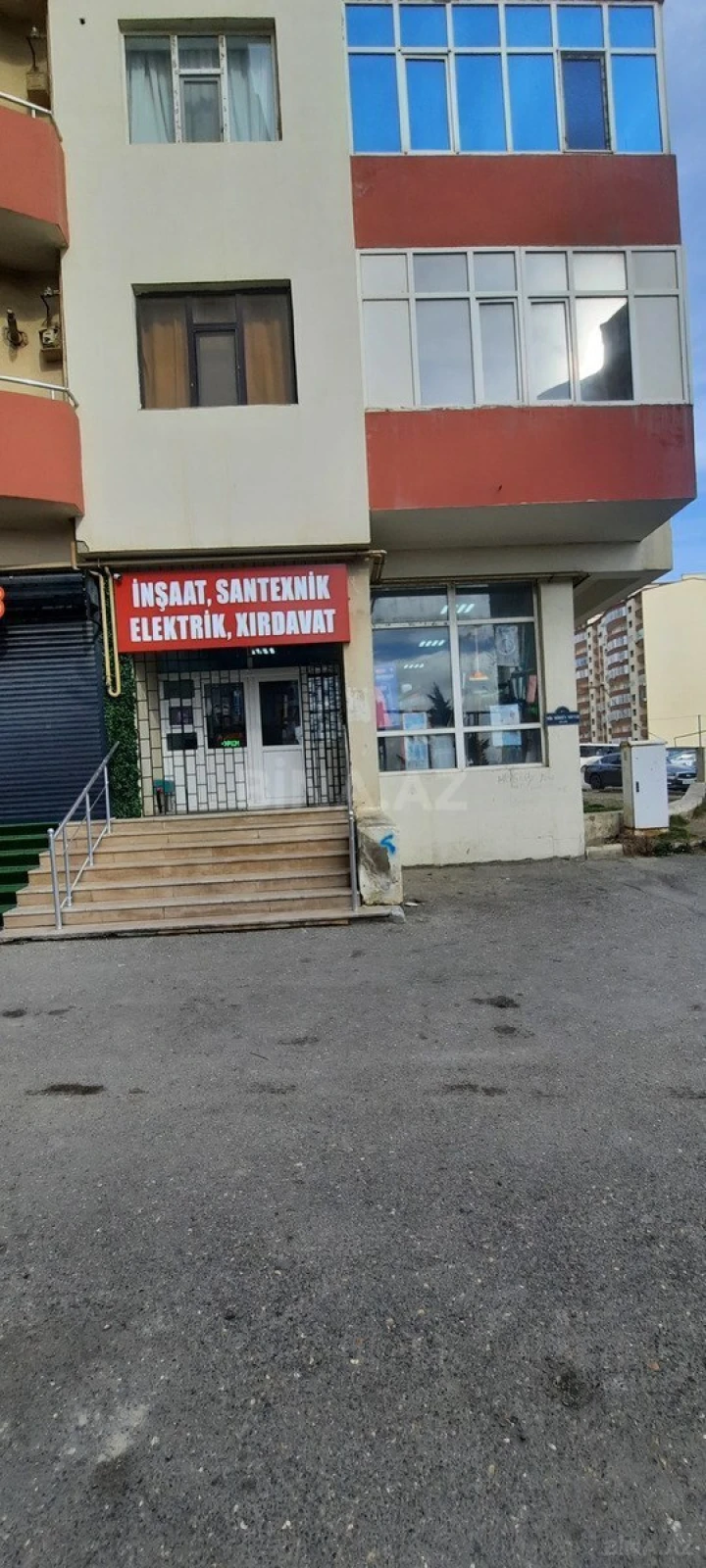Satılır obyekt 93.5 m²