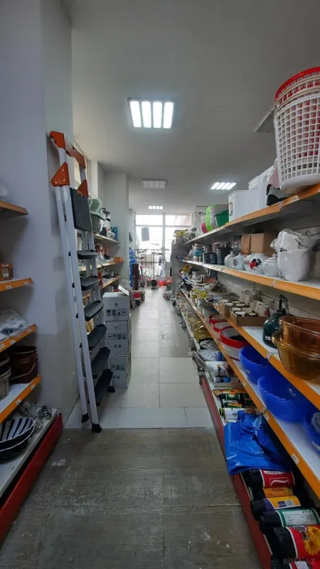 Satılır obyekt 93.5 m²