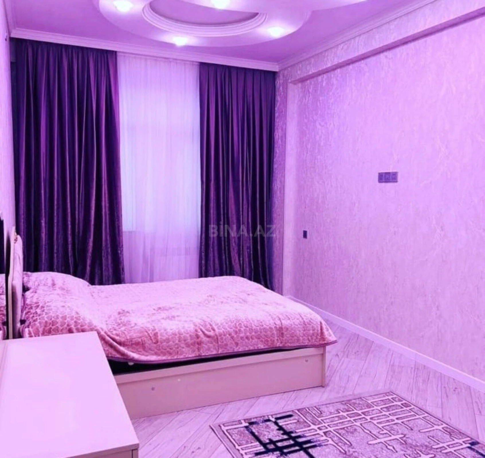 Satılır 2 otaqlı mənzil 70 m²