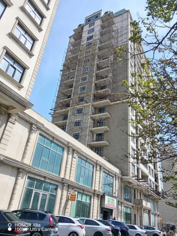 Satılır 2 otaqlı mənzil 115 m²
