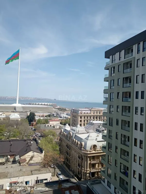 Satılır 2 otaqlı mənzil 115 m²