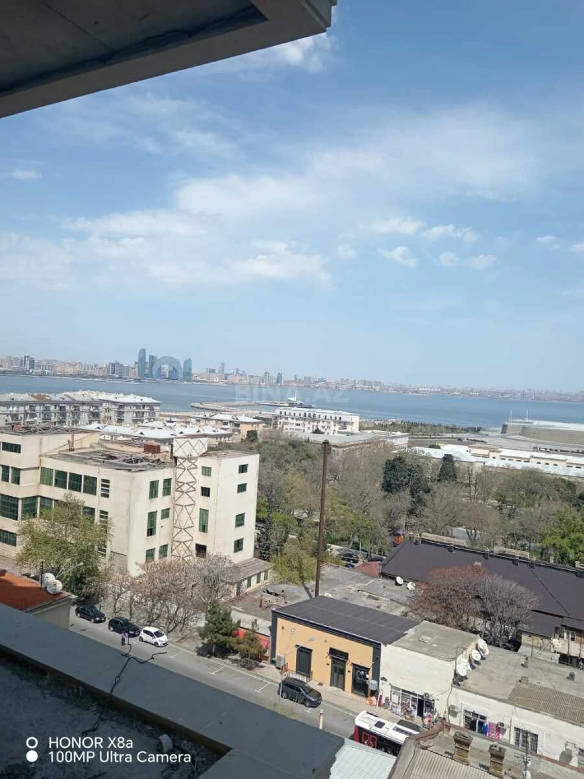 Satılır 2 otaqlı mənzil 115 m²