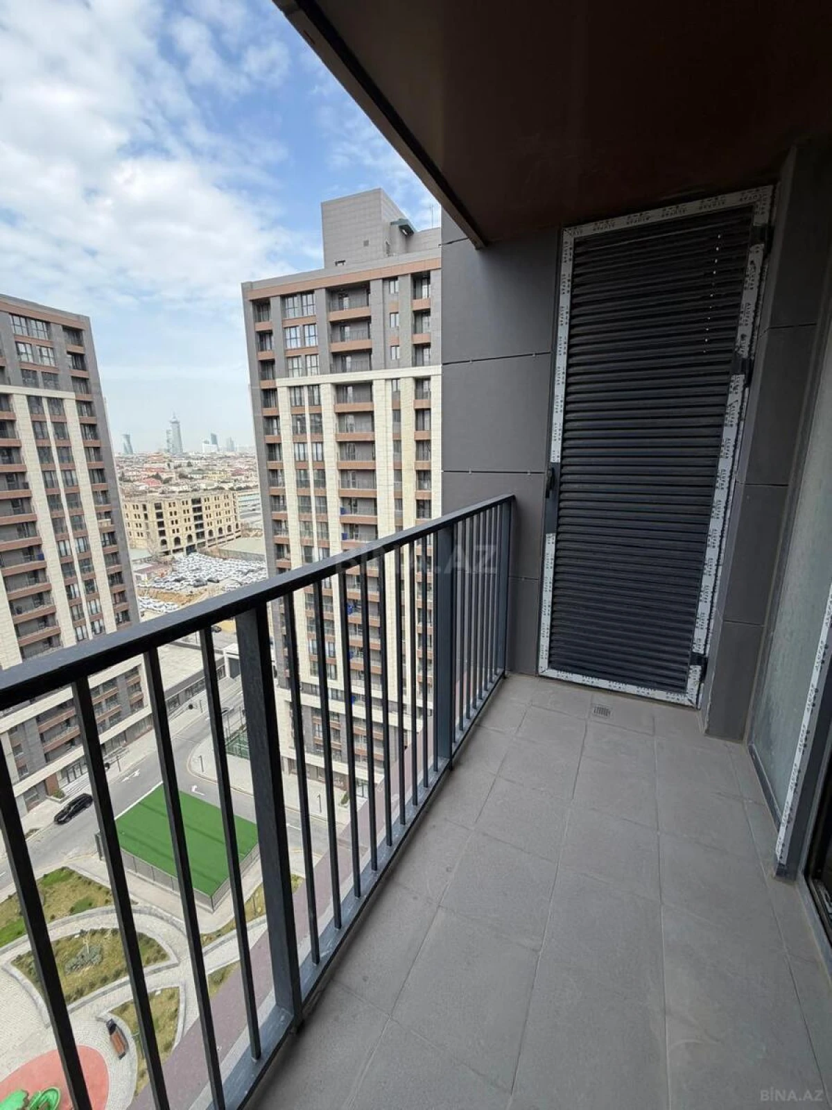 Satılır 3 otaqlı mənzil 124.7 m²