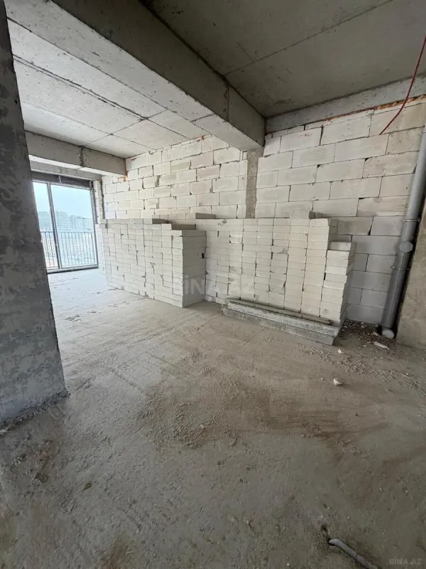 Satılır 3 otaqlı mənzil 124.7 m²