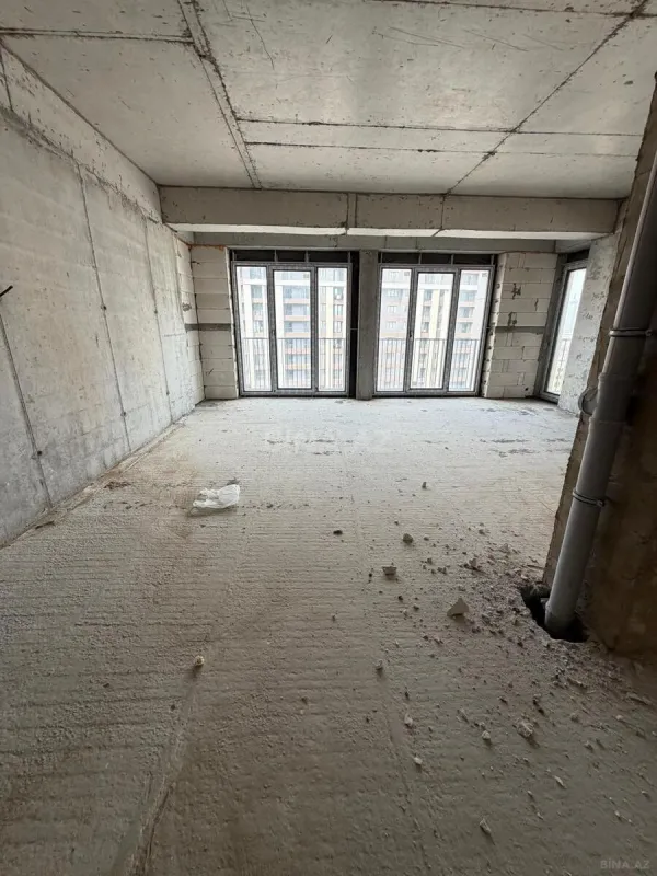 Satılır 3 otaqlı mənzil 124.7 m²