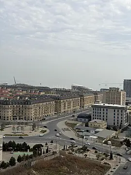 Satılır 3 otaqlı mənzil 124.7 m²