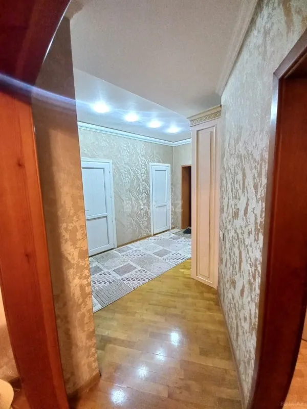 Satılır 2 otaqlı mənzil 100 m²